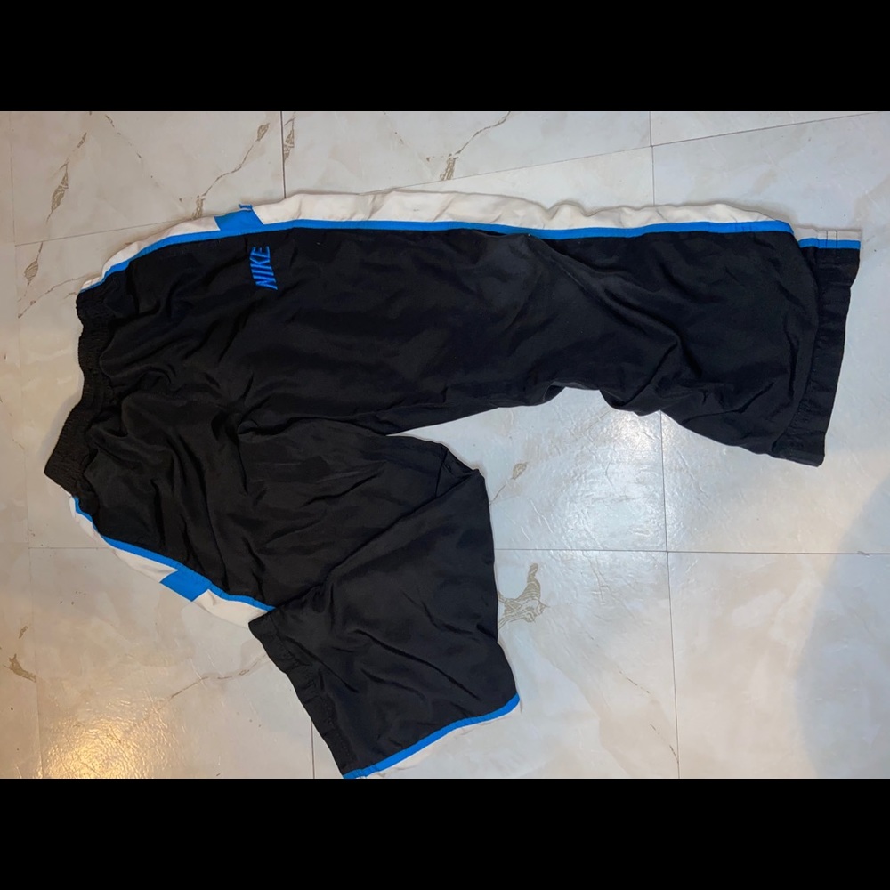 Nike sweats for boys size 6